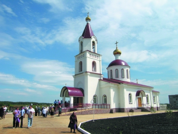 Православный храм Иконы Иверской Божией Матери в пос. Межозерный Челябинской области